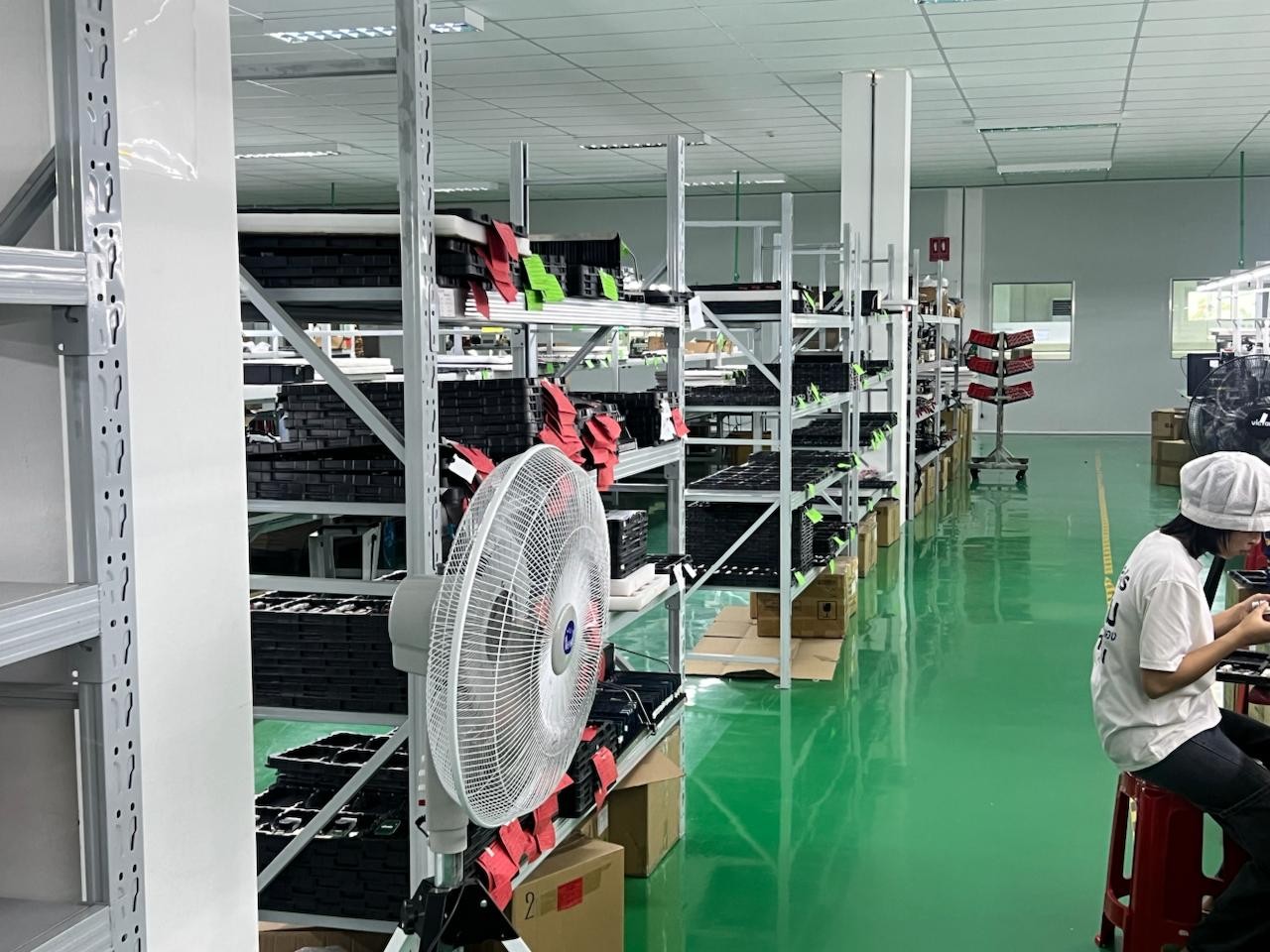 SKYTAG finished goods warehouse storage racks